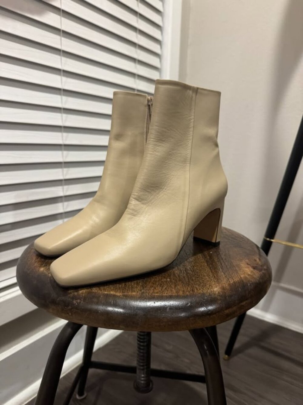 New/unworn size 39 Italian Leather heeled boots by Marcella NYC